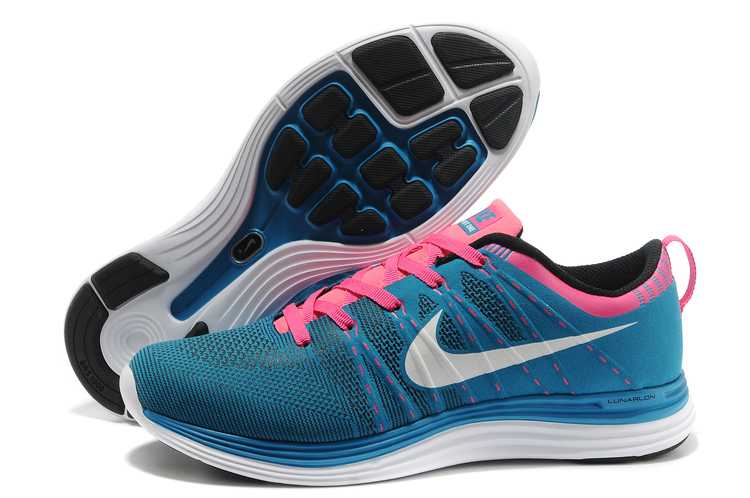 Nike Flyknit One Nike Lunar Racer Vengeance